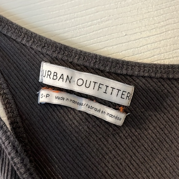 Urban outfitters tank top🌞 - Picture 6 of 8